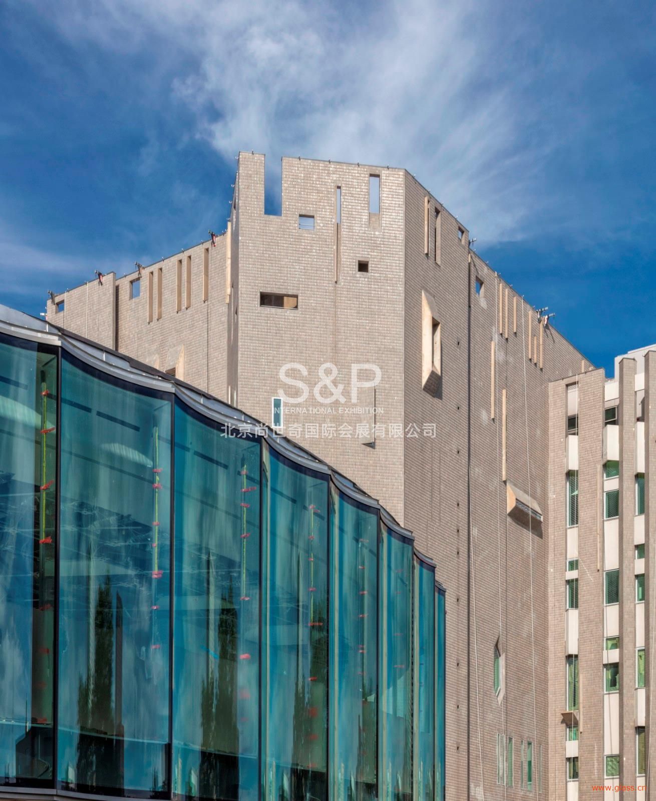 當(dāng)藝術(shù)邂逅玻璃 ——北玻打造丹佛藝術(shù)博物館“新接待中心”項(xiàng)目 當(dāng)藝術(shù)邂逅玻璃 ——北玻打造丹佛藝術(shù)博物館“新接待中心”項(xiàng)目